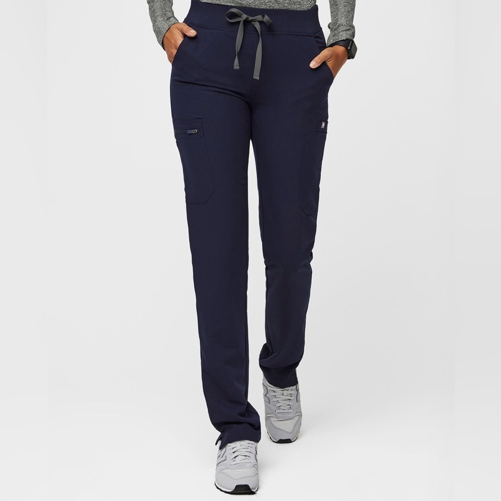 Brand new Figs Yola scrub pants